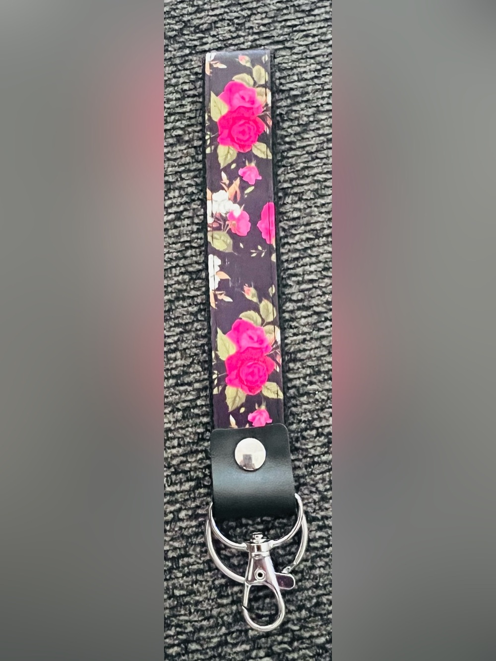 Floral Pink Rose Pattern Women's Accessory Wrist Strap
